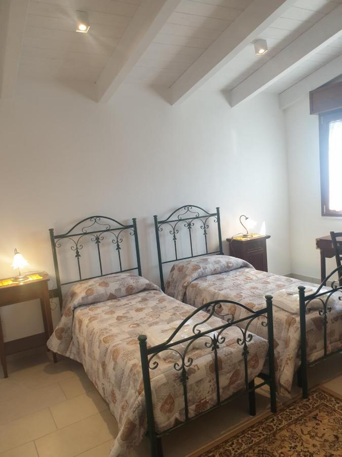 Attico Via Della Pineta 5 Minuti Dal Mare Lägenhet Cagliari Exteriör bild