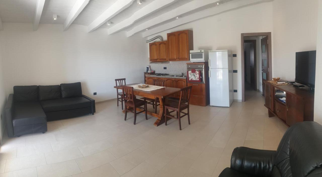 Attico Via Della Pineta 5 Minuti Dal Mare Lägenhet Cagliari Exteriör bild